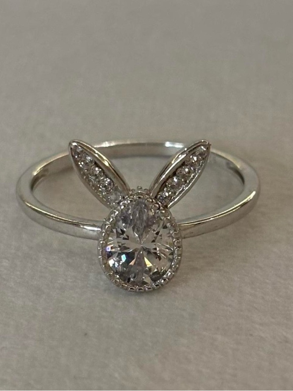 925 Sterling Silver Faux Diamond Bunny Dainty Ring Size 10